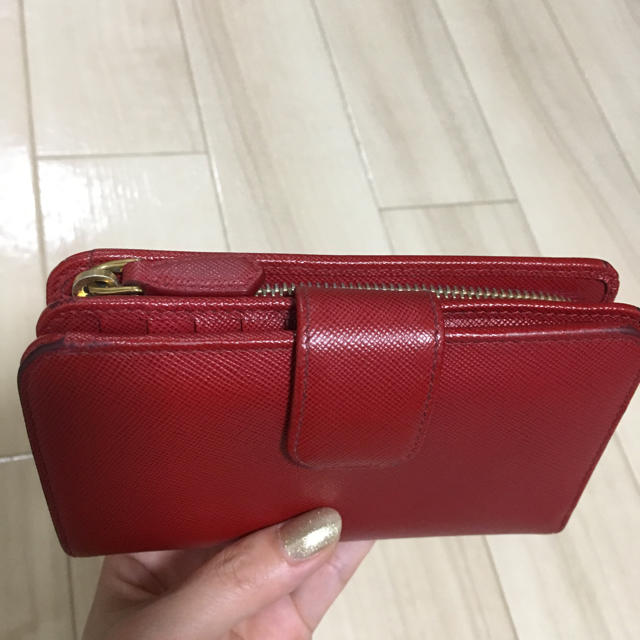 PRADA 財布