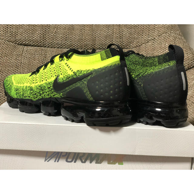 NIKE - 新品27.5cmナイキ ヴェイパーマックス 2 フライニット NIKE - 新品27.5cmナイキ ヴェイパーマックス 2 フライニット