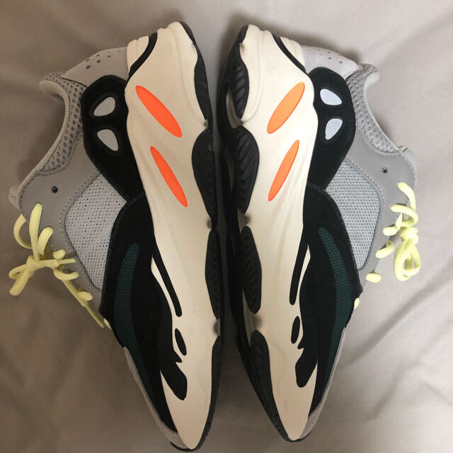 adidas(アディダス)の27.5cm adidas YEEZY BOOST 700(2/2) メンズの靴/シューズ(スニーカー)の商品写真