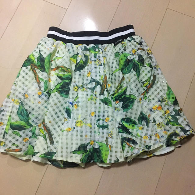 NARUMIYA INTERNATIONAL(ナルミヤ インターナショナル)のナルミヤインターナショナル  バイ☆ラビットのスカートです。 キッズ/ベビー/マタニティのキッズ服女の子用(90cm~)(スカート)の商品写真