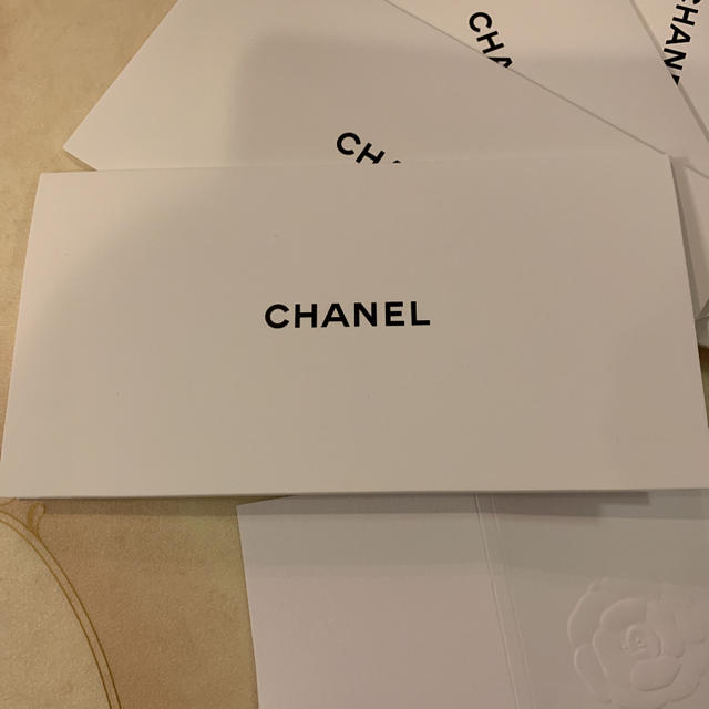 CHANEL(シャネル)のシャネル レシートホルダー カード CHANEL 美品 セット カメリア 領収書 インテリア/住まい/日用品の文房具(その他)の商品写真