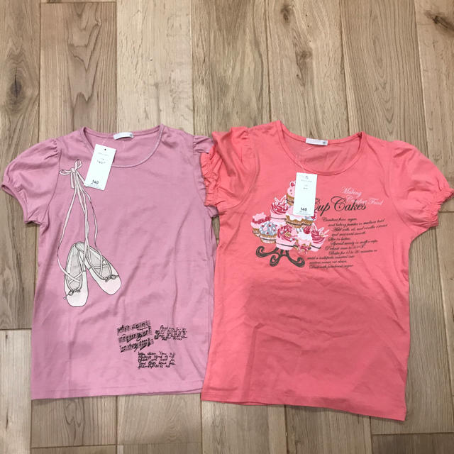 GU(ジーユー)のGU Tシャツ 140 キッズ/ベビー/マタニティのキッズ服女の子用(90cm~)(Tシャツ/カットソー)の商品写真