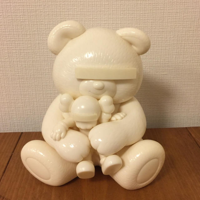 UNDERCOVER(アンダーカバー)のipdm25さま専用kaws undercover ベアー コンパニオン 美品 エンタメ/ホビーのフィギュア(その他)の商品写真