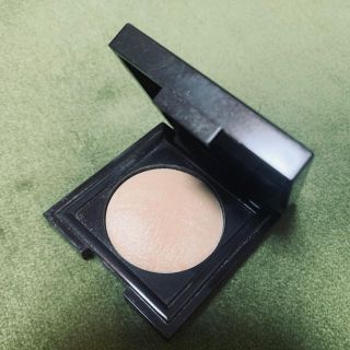 ローラメルシエ(laura mercier)のローラメルシエ マットラディアンスベイクドパウダー(フェイスカラー)