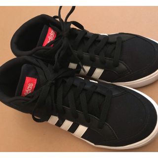 アディダス(adidas)のadidas ミッドカット ハイカット スニーカー 値下します！(スニーカー)