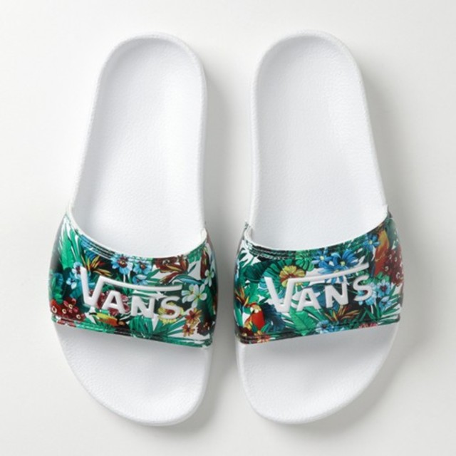 VANS(ヴァンズ)の
希少名作トロピカルバード!VANS新品シャワーサンダル人気の白！


 メンズの靴/シューズ(サンダル)の商品写真