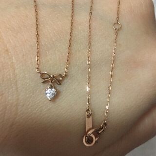 ヨンドシー(4℃)の4°C k10 ネックレス リボン 美品 ✨(ネックレス)