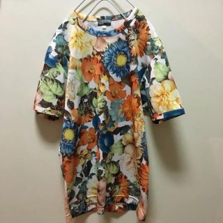 ポールスミス(Paul Smith)のポールスミス  フラワーtシャツ 美品(Tシャツ/カットソー(半袖/袖なし))