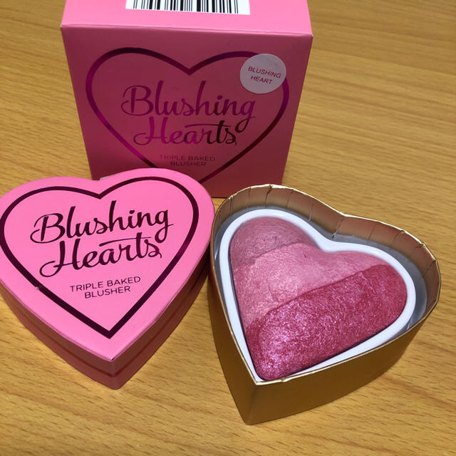 未使用★Blushing Hearts★チーク コスメ/美容のベースメイク/化粧品(チーク)の商品写真