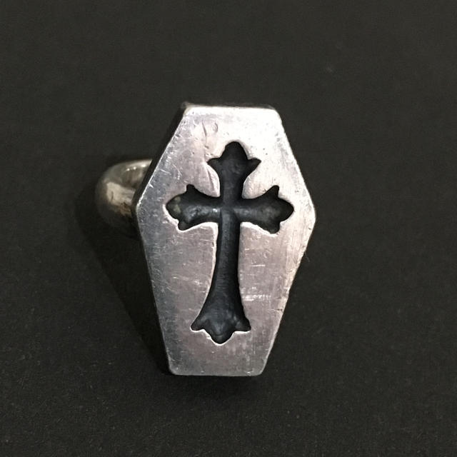 OZZY/2003 棺ゴシック ピンキーリング 5号 レディースのアクセサリー(リング(指輪))の商品写真