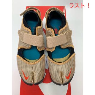 ナイキ(NIKE)のNIKE ナイキ AIR RIFT エアリフトサンダル 24 ゴールド 新品(スニーカー)