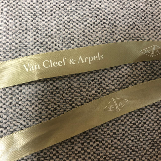 Van Cleef & Arpels(ヴァンクリーフアンドアーペル)のvan cleef & Arpels リボン198センチ ハンドメイドの素材/材料(各種パーツ)の商品写真