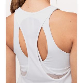 ルルレモン(lululemon)のルルレモン  タンクトップ 新品未使用 サイズ6(ヨガ)