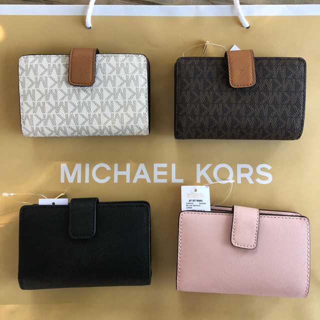 Michael Kors(マイケルコース)のマイケルコース 二つ折り財布 4色 レディースのファッション小物(財布)の商品写真