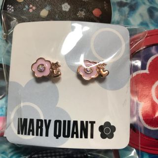 マリークワント(MARY QUANT)のマリークワント デイジー ピンク ピアス(ピアス)