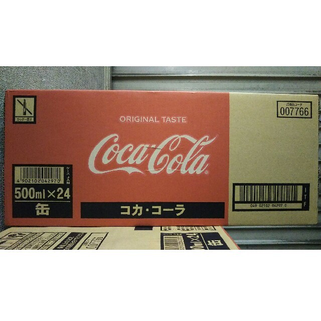 コカ・コーラ(コカコーラ)の【地域限定】コカコーラ 500ml 缶 × 1ケース(24本) 食品/飲料/酒の飲料(ソフトドリンク)の商品写真
