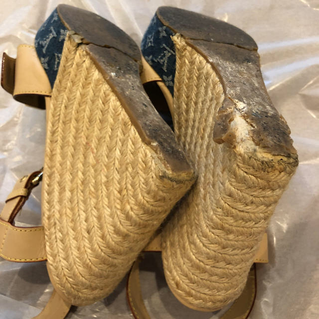 LOUIS VUITTON(ルイヴィトン)のルイヴィトン デニム ウェッジソールサンダルモノグラム レディースの靴/シューズ(サンダル)の商品写真