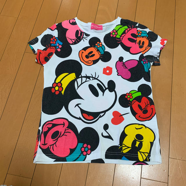 Disney(ディズニー)のディズニーTシャツ2枚（150、120） キッズ/ベビー/マタニティのキッズ服女の子用(90cm~)(Tシャツ/カットソー)の商品写真