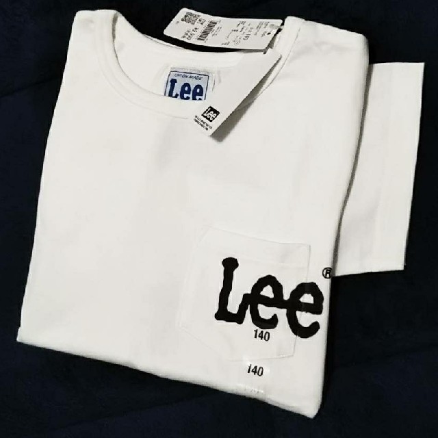 Lee(リー)の◎新品未使用◎ Lee 胸ロゴプリント半袖Tシャツキッズ／白／140cm キッズ/ベビー/マタニティのキッズ服男の子用(90cm~)(Tシャツ/カットソー)の商品写真