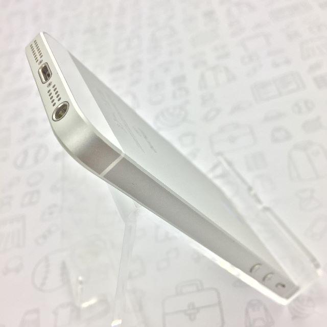 iPhone(アイフォーン)の【ﾗｸﾏ公式】iPhone SE 16GB 355797073451371 スマホ/家電/カメラのスマートフォン/携帯電話(スマートフォン本体)の商品写真