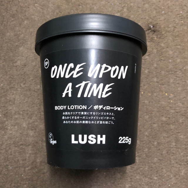 LUSH(ラッシュ)のLUSH ボディローション コスメ/美容のボディケア(ボディローション/ミルク)の商品写真