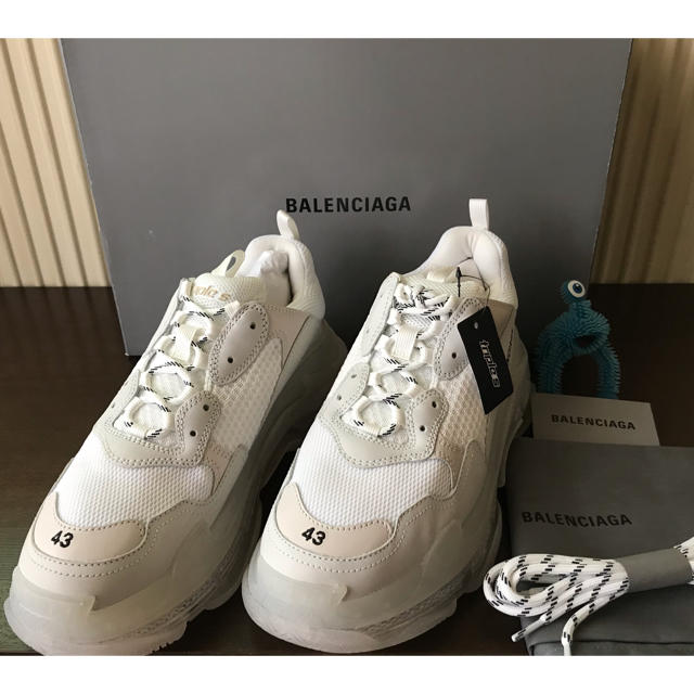 【新品】Balenciaga Tripl S 43 ホワイト クリアソール