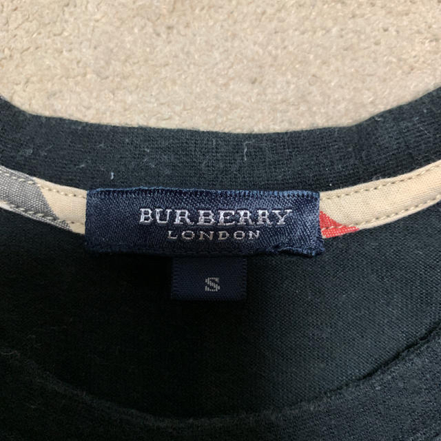 BURBERRY(バーバリー)のバーバリー 黒 Tシャツ キッズ/ベビー/マタニティのキッズ服男の子用(90cm~)(Tシャツ/カットソー)の商品写真