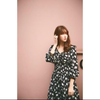 Flower Print Velor Ribbon Midi Dress(ひざ丈ワンピース)