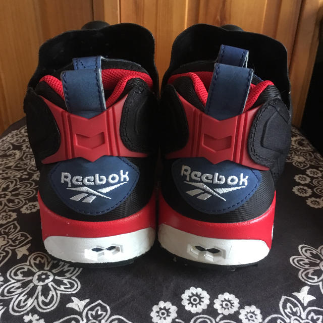 Reebok(リーボック)のリーボック インスタ ポンプフューリー レディースの靴/シューズ(スニーカー)の商品写真