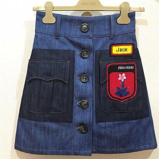 miumiu(ミュウミュウ)のMIUMIU ミュウミュウデニムスカート 36 レディースのスカート(ひざ丈スカート)の商品写真