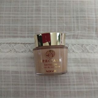 ノエビア　スペチアーレ薬用デイセラム(ファンデーション)