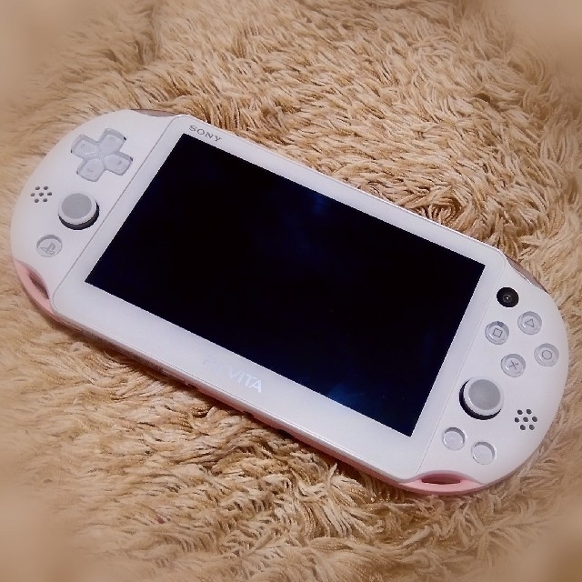 PlayStation Vita 本体 PCH-2000 ピンクゲームソフト/ゲーム機本体