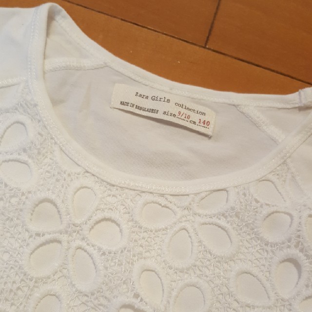 ZARA(ザラ)の【未使用品】【お値下げ】レースTシャツ キッズ/ベビー/マタニティのキッズ服女の子用(90cm~)(Tシャツ/カットソー)の商品写真