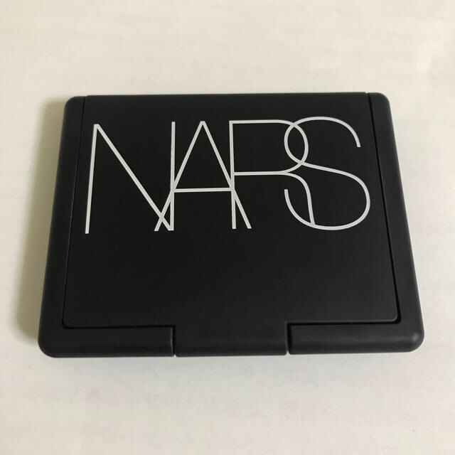 NARS(ナーズ)のnars ブラッシュ コスメ/美容のベースメイク/化粧品(チーク)の商品写真