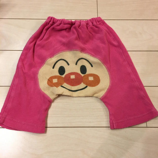 アンパンマン(アンパンマン)のアンパンマン ズボン ピンク 90 キッズ/ベビー/マタニティのキッズ服女の子用(90cm~)(パンツ/スパッツ)の商品写真