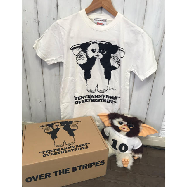 OVER THE STRIPES(オーバーザストライプス)のグレムリン  ギズモ  オーバーザストライプス TシャツBOX エンタメ/ホビーのおもちゃ/ぬいぐるみ(キャラクターグッズ)の商品写真