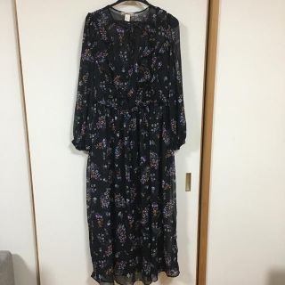 エイチアンドエム(H&M)の専用！H&M 美品花柄ワンピ💐(ロングワンピース/マキシワンピース)