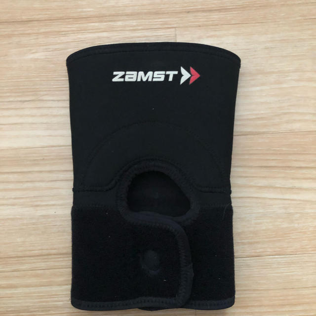 ZAMST(ザムスト)のザムスト  ジュニア膝サポーター M スポーツ/アウトドアのトレーニング/エクササイズ(トレーニング用品)の商品写真