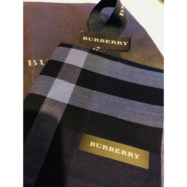 BURBERRY(バーバリー)のハンカチ メンズのファッション小物(ハンカチ/ポケットチーフ)の商品写真