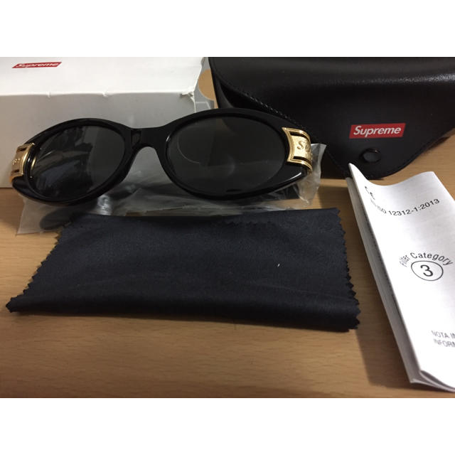 Supreme Plaza Sunglasses /Black