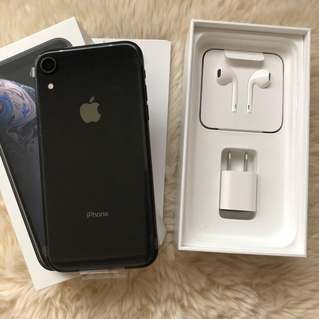 iPhone XR 64GB ブラック(美品)