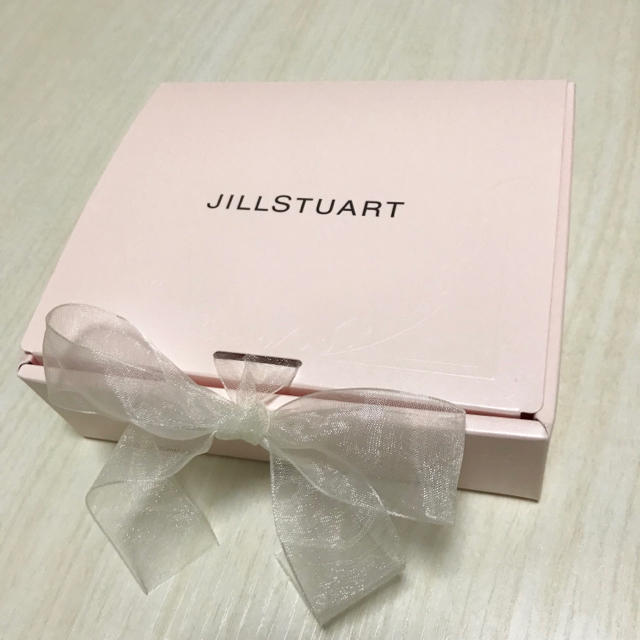 JILLSTUART(ジルスチュアート)のジルスチュアート リップクリーム ハンドクリーム コスメ/美容のキット/セット(コフレ/メイクアップセット)の商品写真