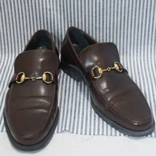 グッチ(Gucci)のグッチ　革靴　ダークブラウン(ドレス/ビジネス)