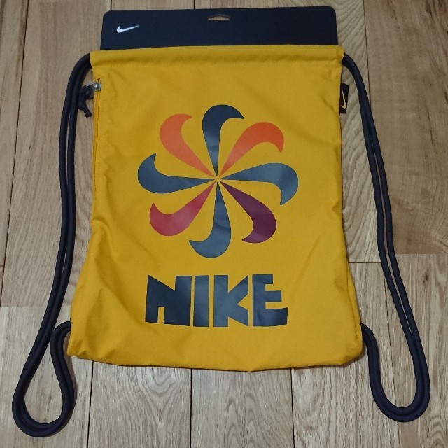 NIKE(ナイキ)のNIKE ナイキ ナップサック ヘリテージ ジムサック イエロー バックパック メンズのバッグ(バッグパック/リュック)の商品写真