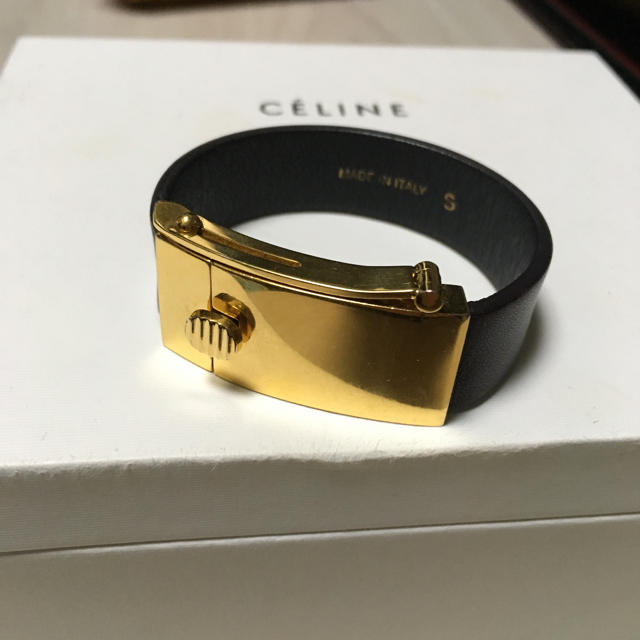 セリーヌ ブレスレット バングル フィービー 独特の素材 4200円引き