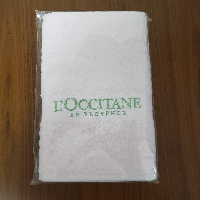 L'OCCITANE(ロクシタン)の☆kpfnd781様専用☆L'OCCITANE　バスタオル(2枚) インテリア/住まい/日用品の日用品/生活雑貨/旅行(タオル/バス用品)の商品写真