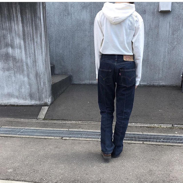 Shinzone(シンゾーン)のpreloved shinzone リメイク デニム センタープレス レディースのパンツ(デニム/ジーンズ)の商品写真