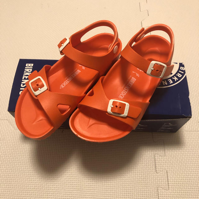 BIRKENSTOCK(ビルケンシュトック)の新品☆ビルケンシュトック☆Rio EVA☆サンダル☆22cm☆ キッズ/ベビー/マタニティのキッズ靴/シューズ(15cm~)(サンダル)の商品写真