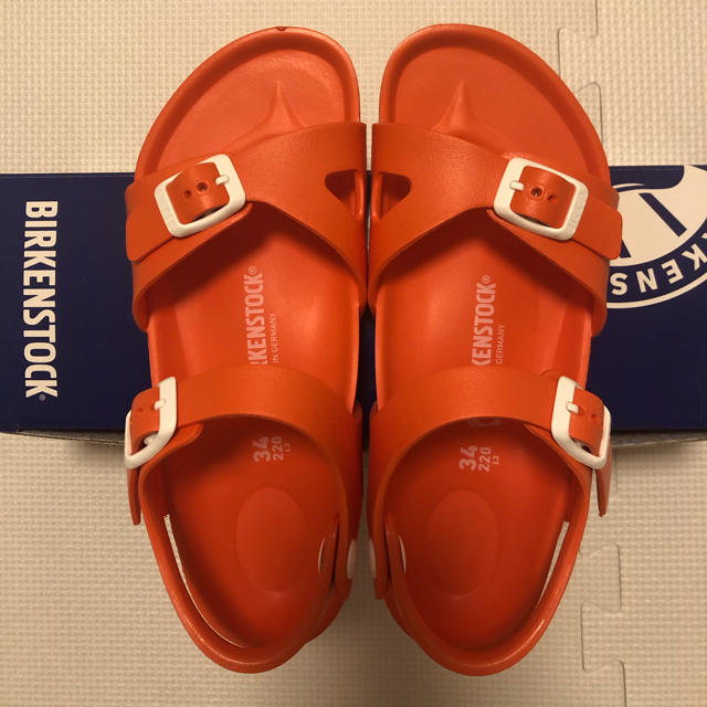 BIRKENSTOCK(ビルケンシュトック)の新品☆ビルケンシュトック☆Rio EVA☆サンダル☆22cm☆ キッズ/ベビー/マタニティのキッズ靴/シューズ(15cm~)(サンダル)の商品写真