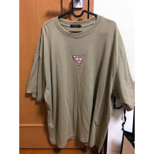 GUESS(ゲス)のGUESS ゲス ビックシルエット ロゴ刺繍 Tシャツ メンズのトップス(Tシャツ/カットソー(半袖/袖なし))の商品写真